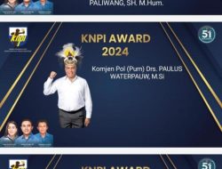 Manyala, Kandidat Gubernur Papua Paulus Waterpauw Terima KNPI Award 2024