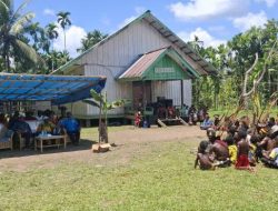 Yunus Wonda menghadiri Acara makan sumbang pembangunan Gereja Gidi Jemaat Yerusalem di Lereh