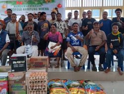 Kunjungan Kasih Natal: Ondofolo Kampung Waena Salurkan Bantuan Bagi Mahasiswa Pegubin